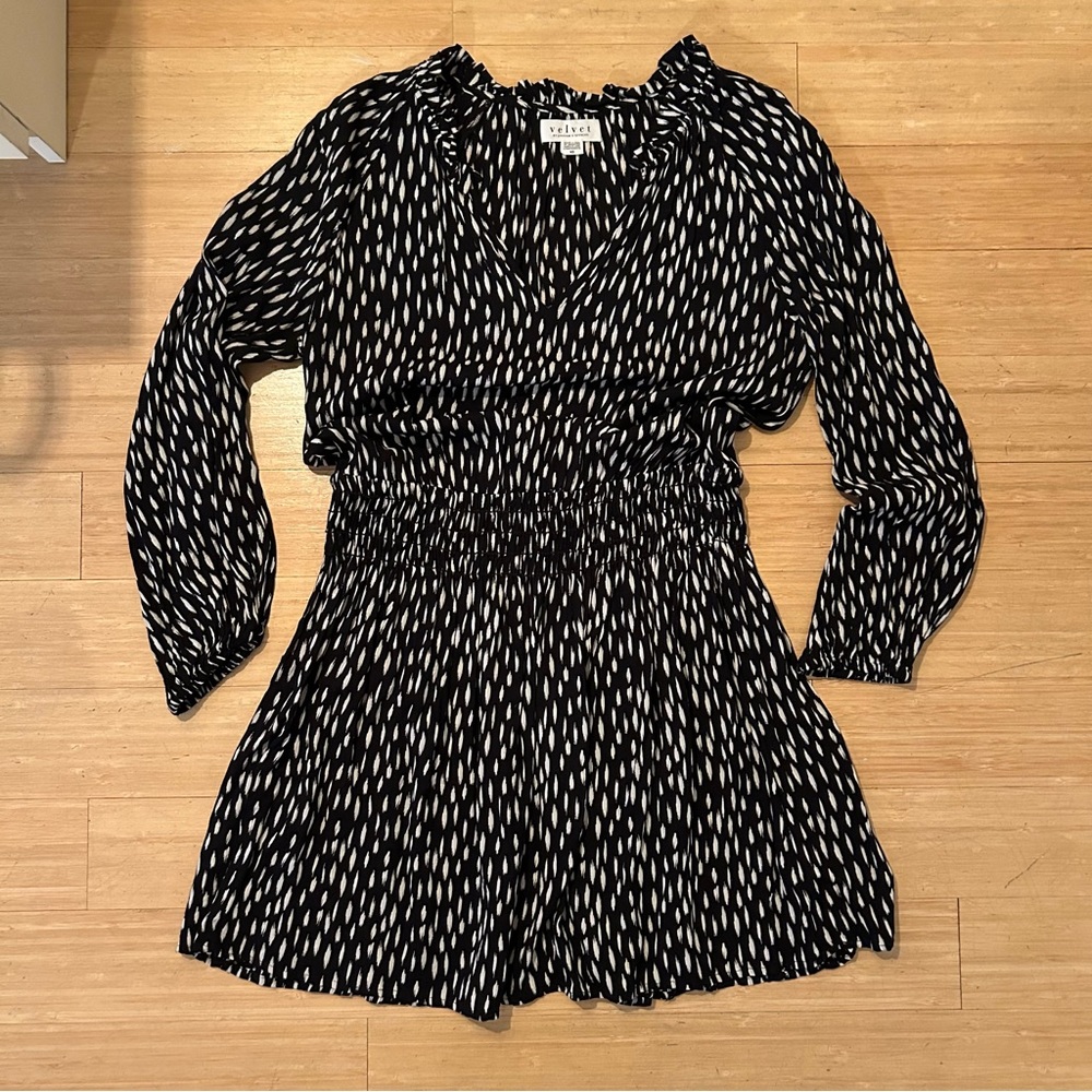 Velvet black and white printed dress